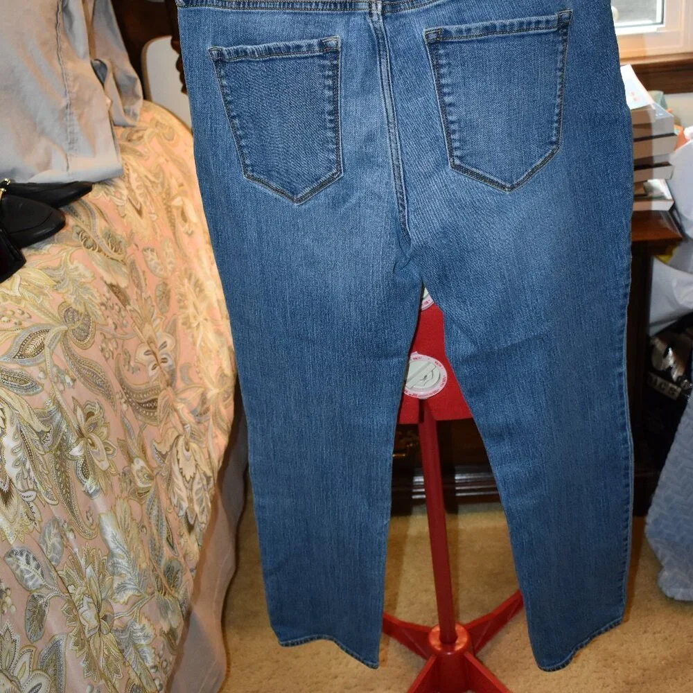 jeans - Picture 3 of 4